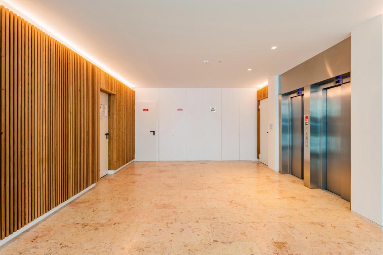 20 Modern Flat Apartment